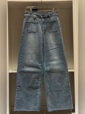 Oak New York Wide Leg Cropped Jeans Size 2/26 Light Wash Raw Hem
